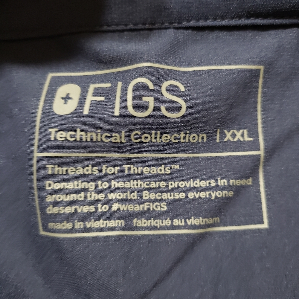 Figs Rafaele Oversized Top - Picture 7 of 8